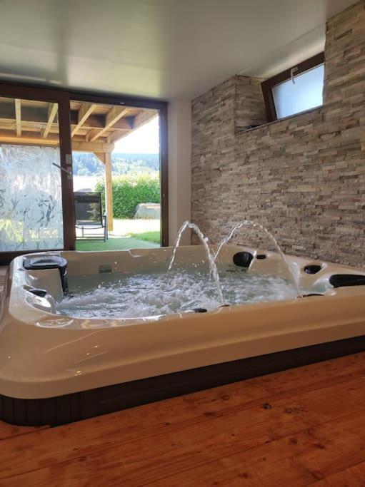 Gite Papillon 6 A14 Personnes - Jacuzzi Gérardmer Dış mekan fotoğraf
