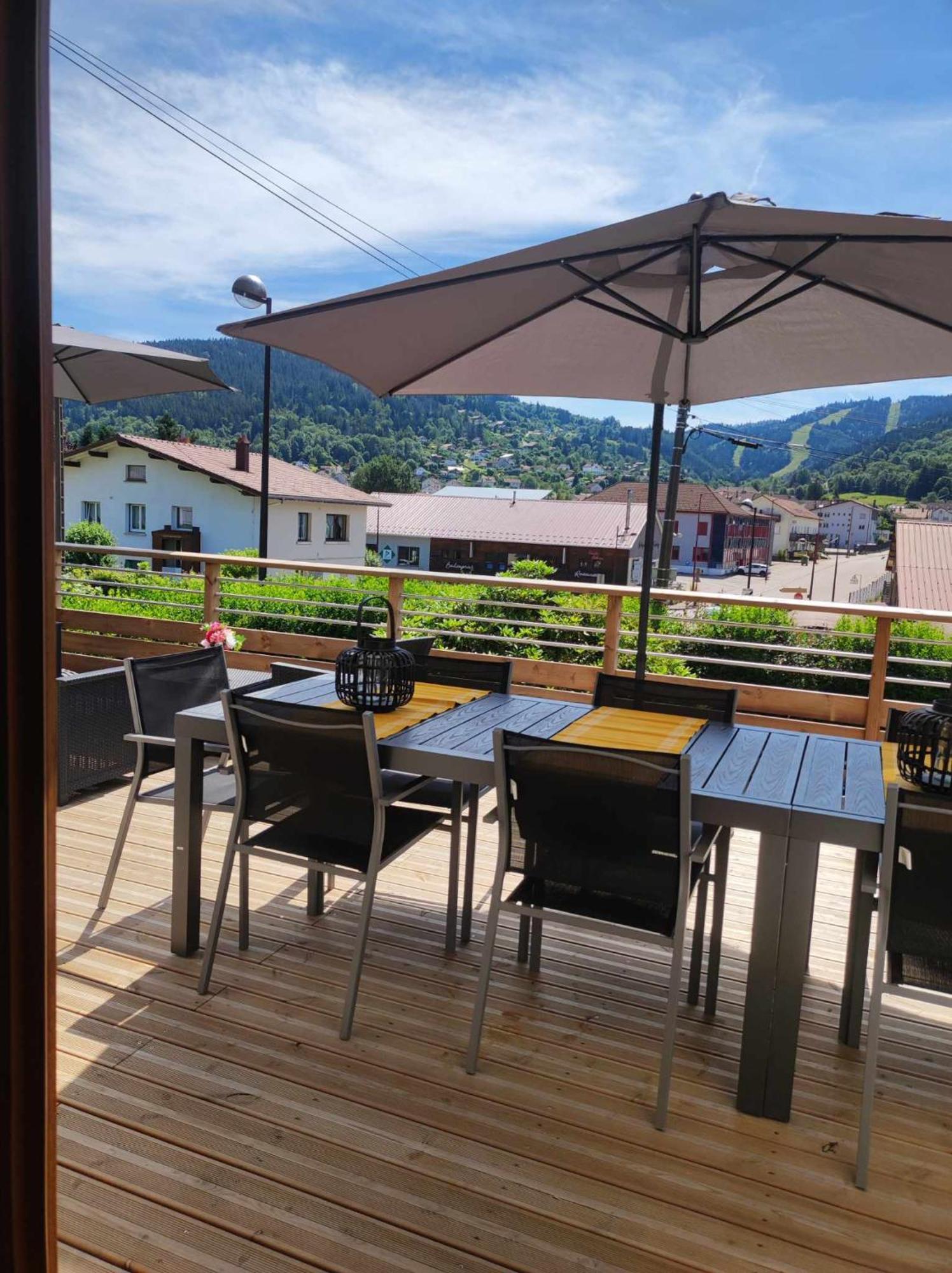 Gite Papillon 6 A14 Personnes - Jacuzzi Gérardmer Dış mekan fotoğraf